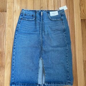 Abercrombie & Fitch Mid Rise Zip Front Midi Skirt